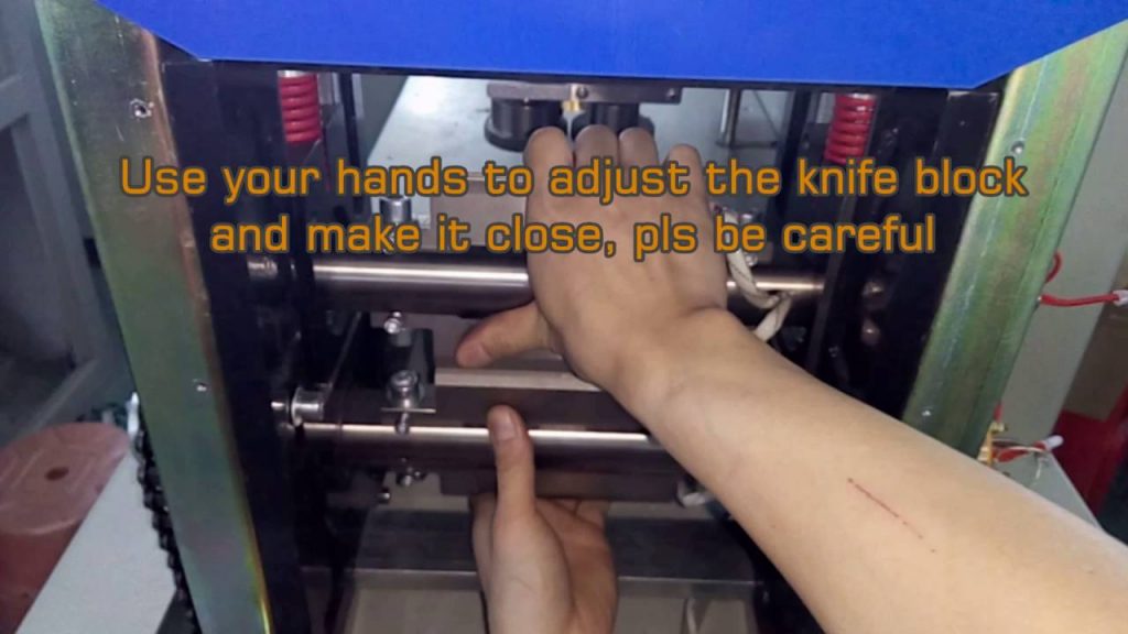 Adjust knife block for cutting products in horizontal flow packing machine.