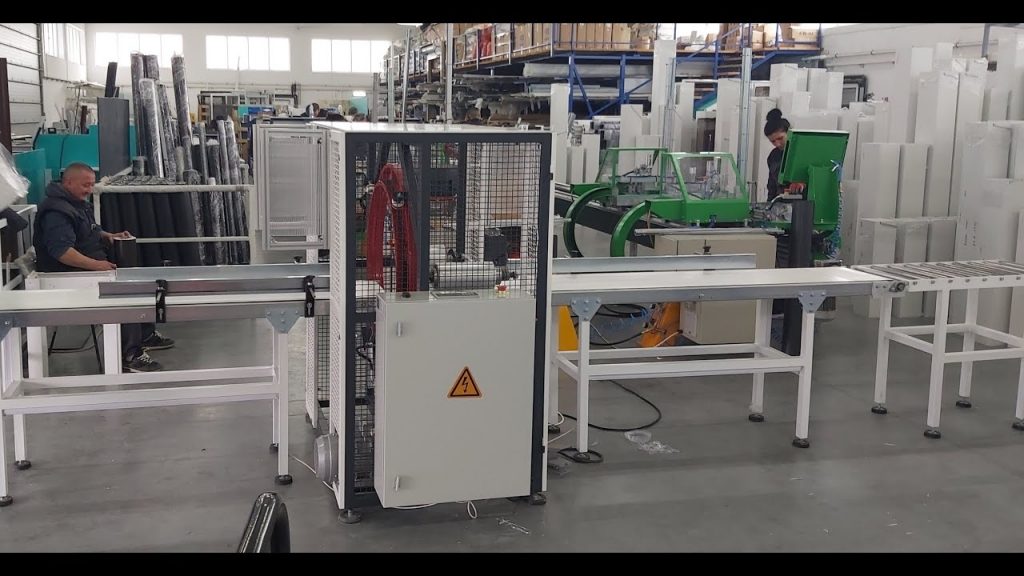 “Compact Horizontal Stretch Wrapping Machine”