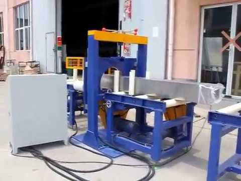 Orbital wrapping machine for stretch packaging