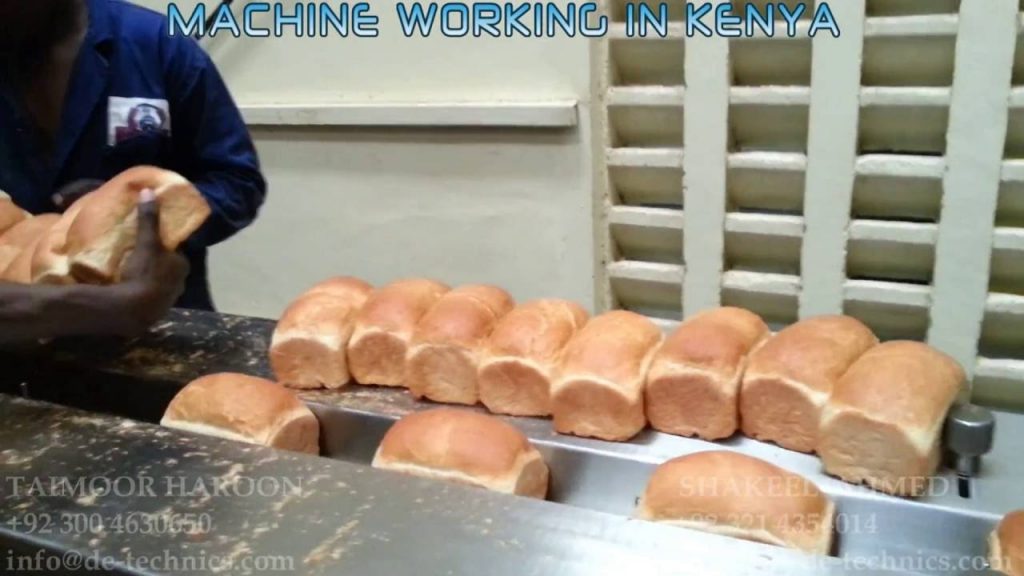 Packaging machine for bakery products in flow wrap, flow pack, and horizontal formats.