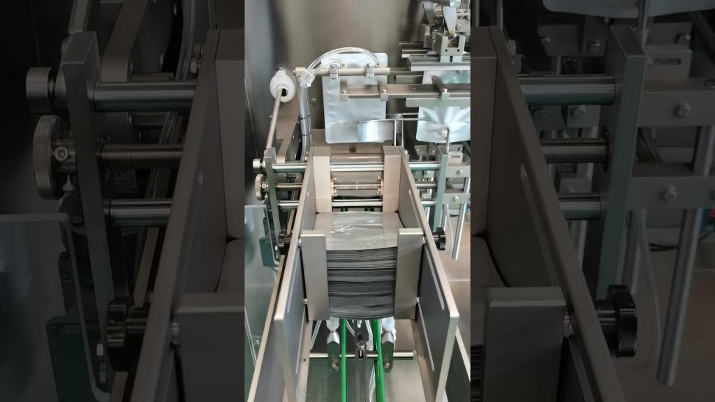 Efficient Bag Feeding System for Packaging Machine Conveyor