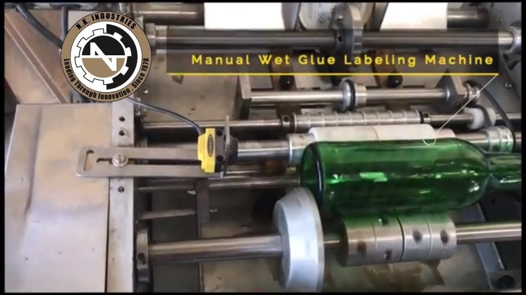 “Efficient Beer Bottle Labeling Machine: A Unique Solution for Wet Glue Labeling in Bottling Process!”