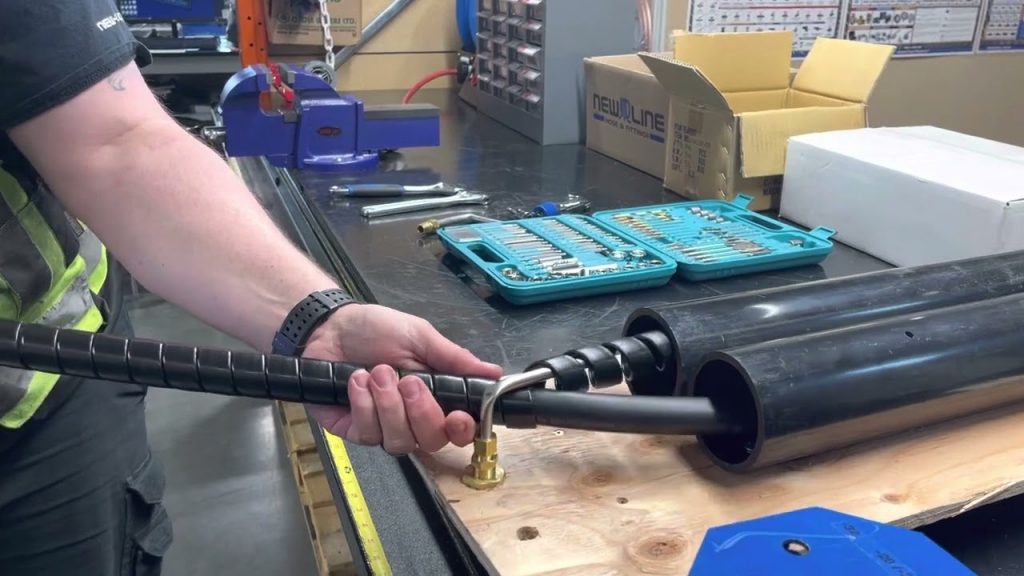 “Effortless Hose Wrapping: A Step-by-Step Guide for Machine Users”