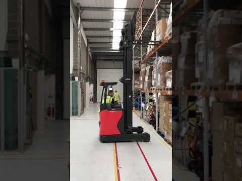 Forklift Blunder: Costly Error with Pallet Inverter
