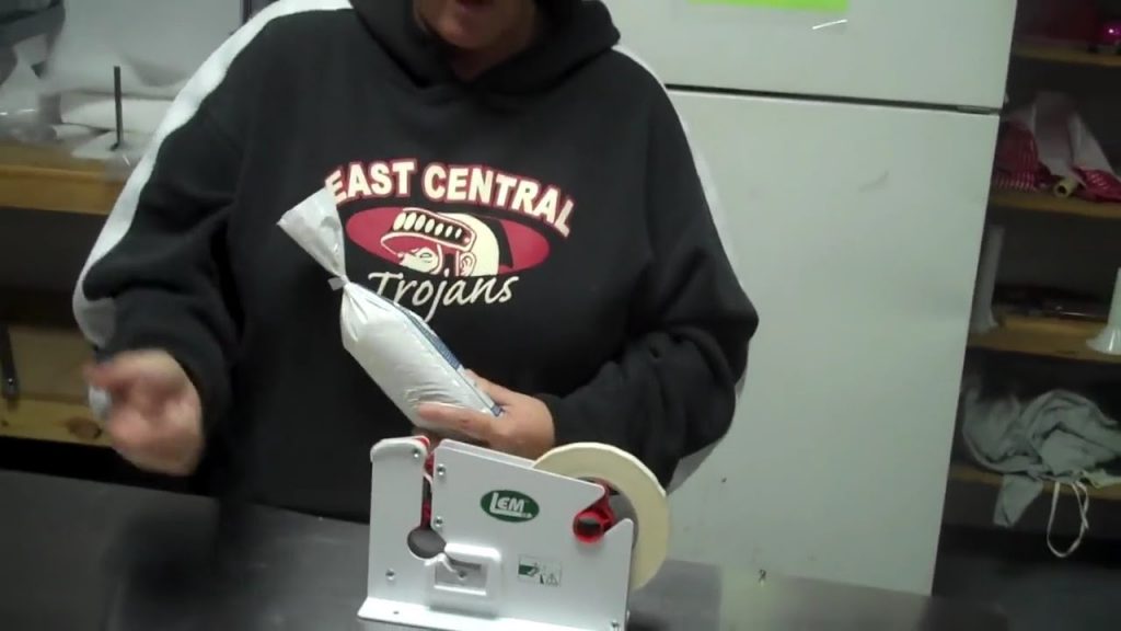 Using the Poly Bag Tape Machine with Automatic Bagging System: A Step-by-Step Guide
